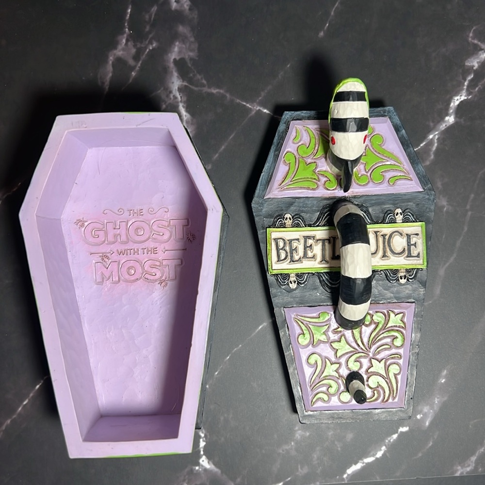 Jim Shore BeetleJuice Black and White Accent Decor Box - Picture 2 of 8